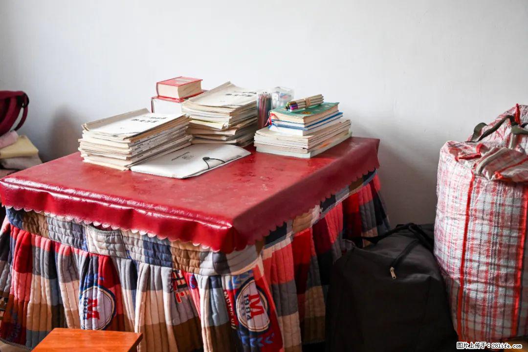 全网追的“扁担女孩”,找了一份暑假工,时薪12元 - 锡林郭勒盟生活资讯 - 锡林郭勒盟28生活网 xl.28life.com